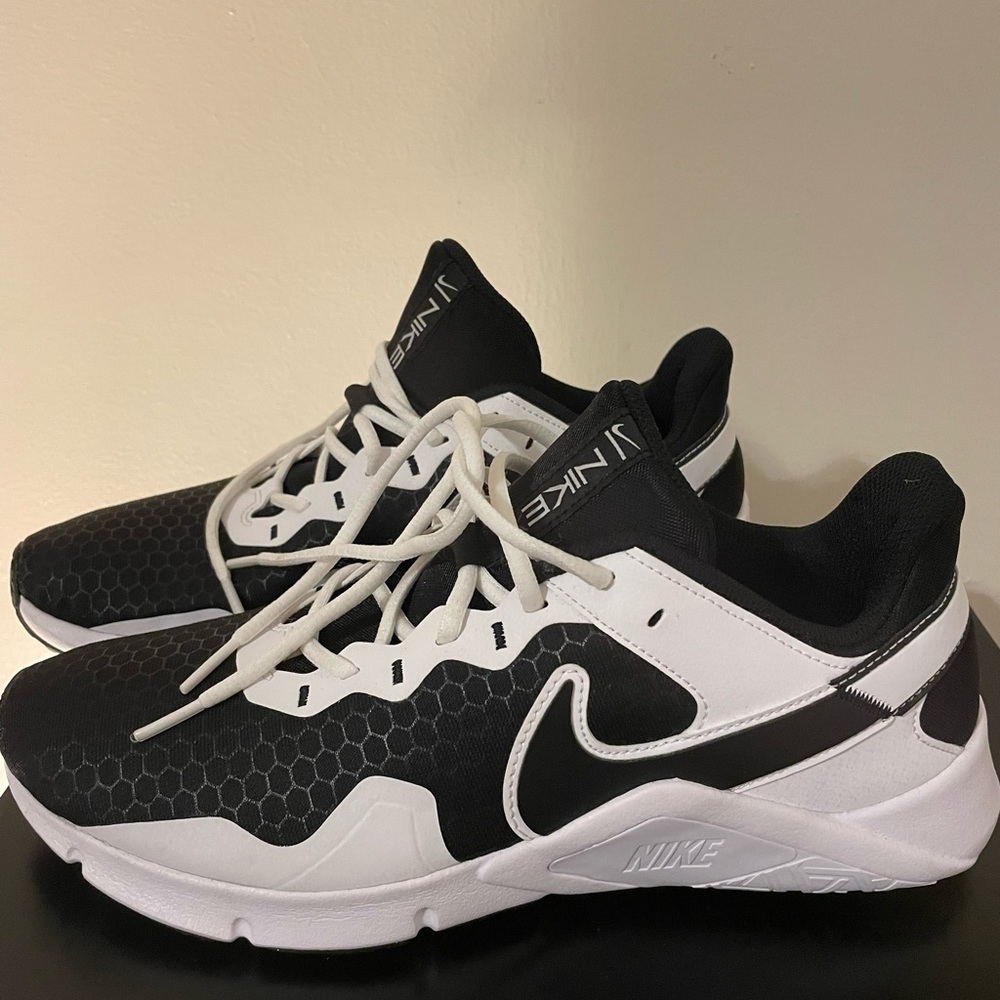 Nike black and white sneakers